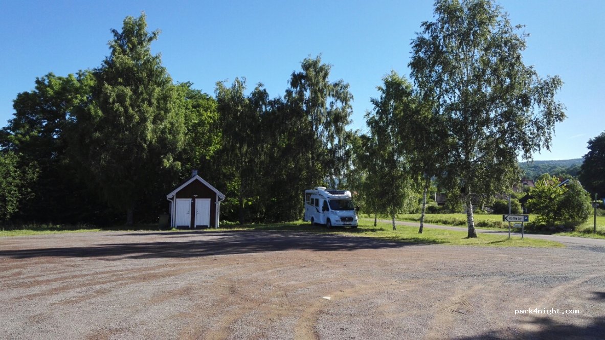(563 92) Gränna - 9 RÖTTLE BY — foto