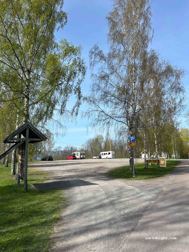 (563 92) Gränna - 9 RÖTTLE BY — foto 4