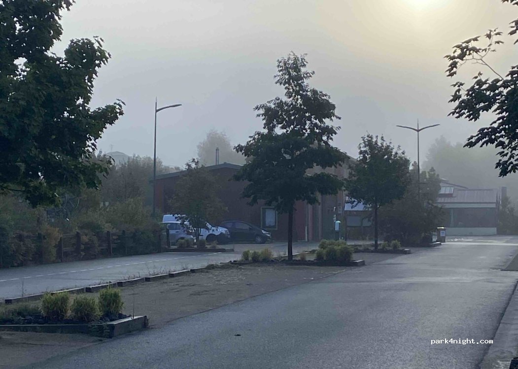 (43500) Craponne-sur-Arzon - 6 Place de la Gare — foto 2