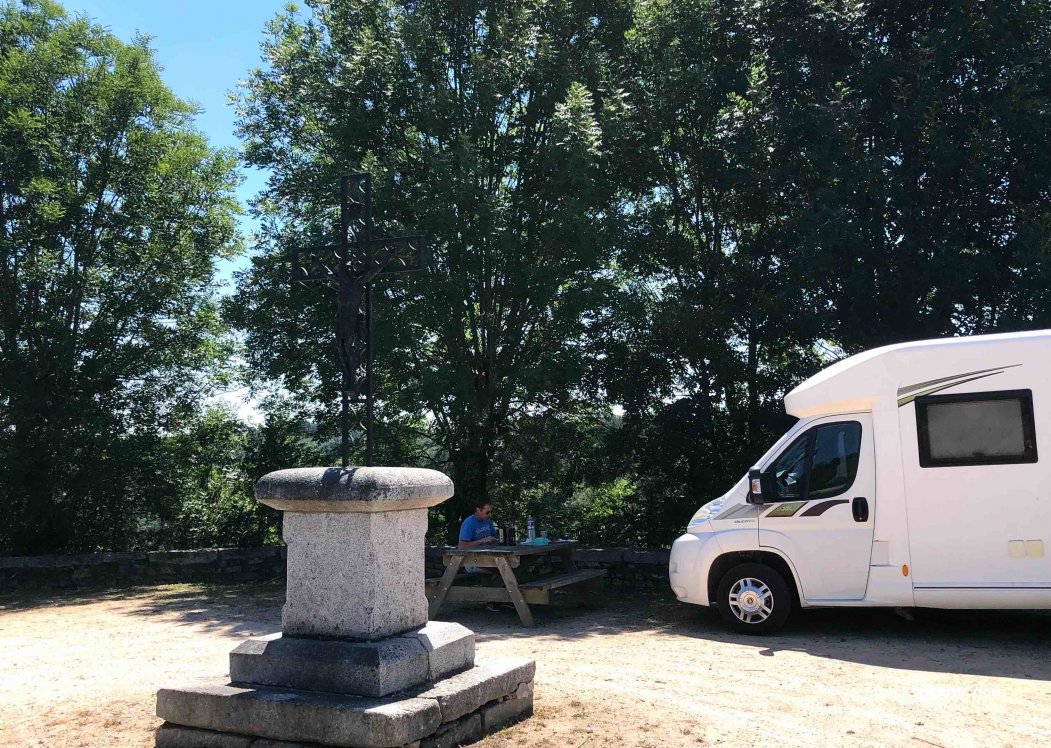 (15320) Val-d'Arcomie - Le Bourg — foto