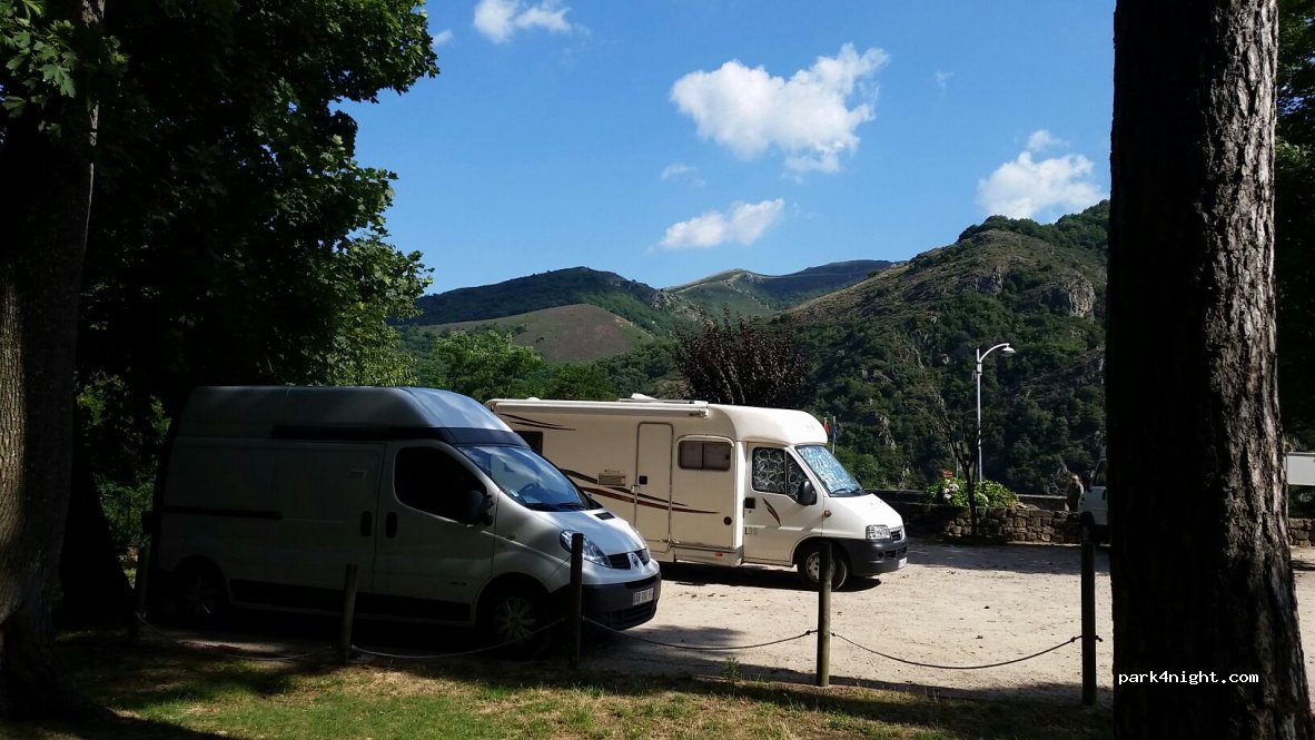 (07330) Thueyts - Avenue du Val d'Ardèche — foto 2