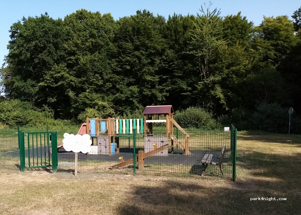 (60170) Saint-Léger-aux-Bois - 24 D165 — foto