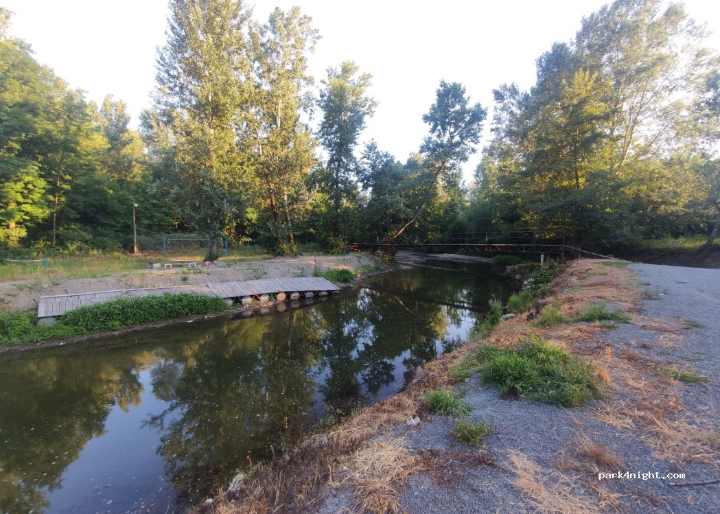 (37000) Šavrane - Put do crkve — foto 2