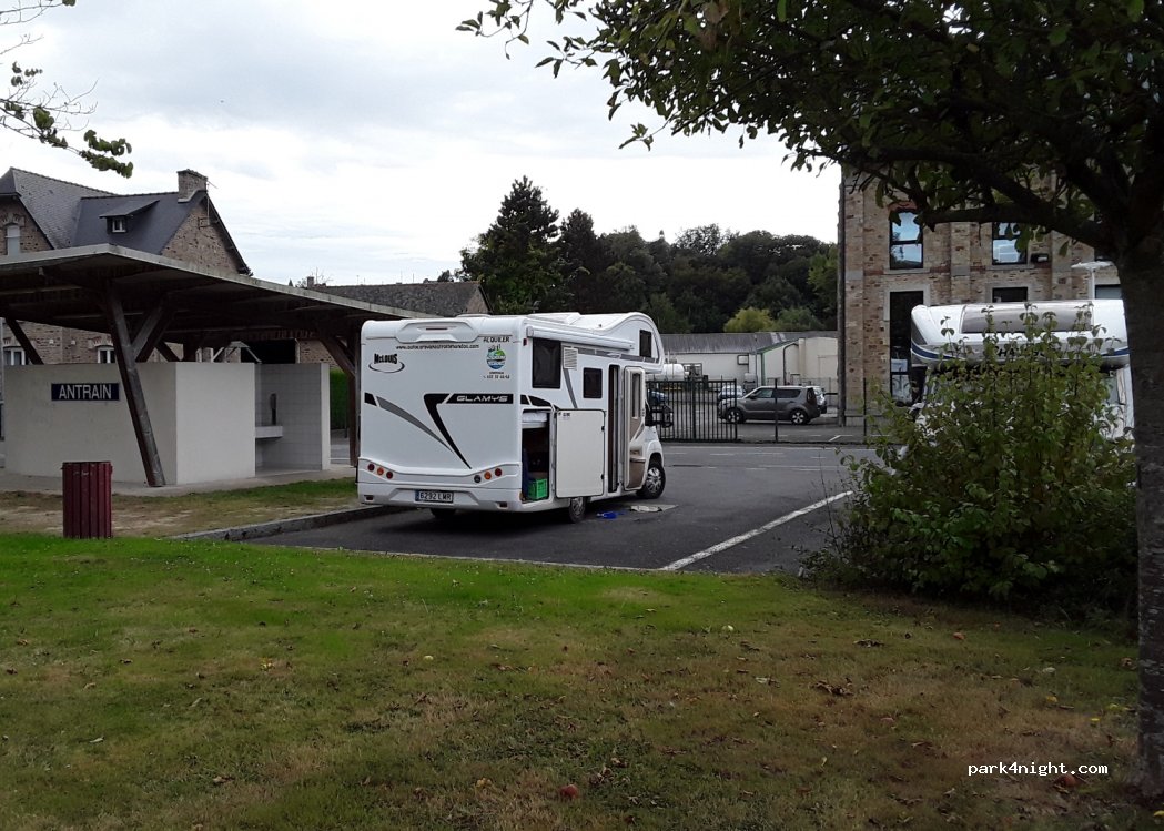 (35560) Antrain - 1 La Gare — foto 4