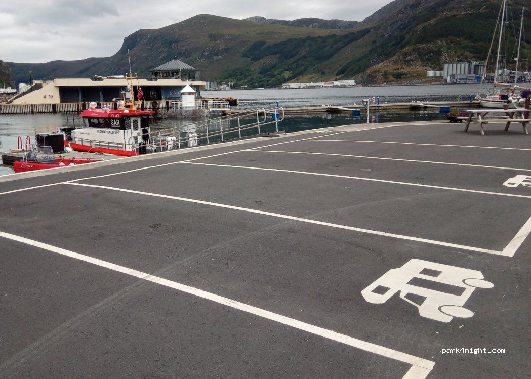 (6700) Måløy - 48B Gate 1 — foto 3