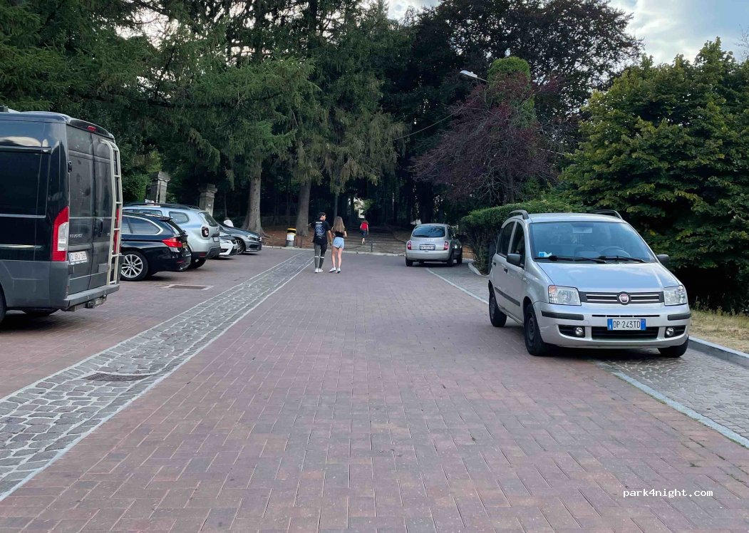 (22034) Brunate - 72A Via Giacomo Scalini — foto