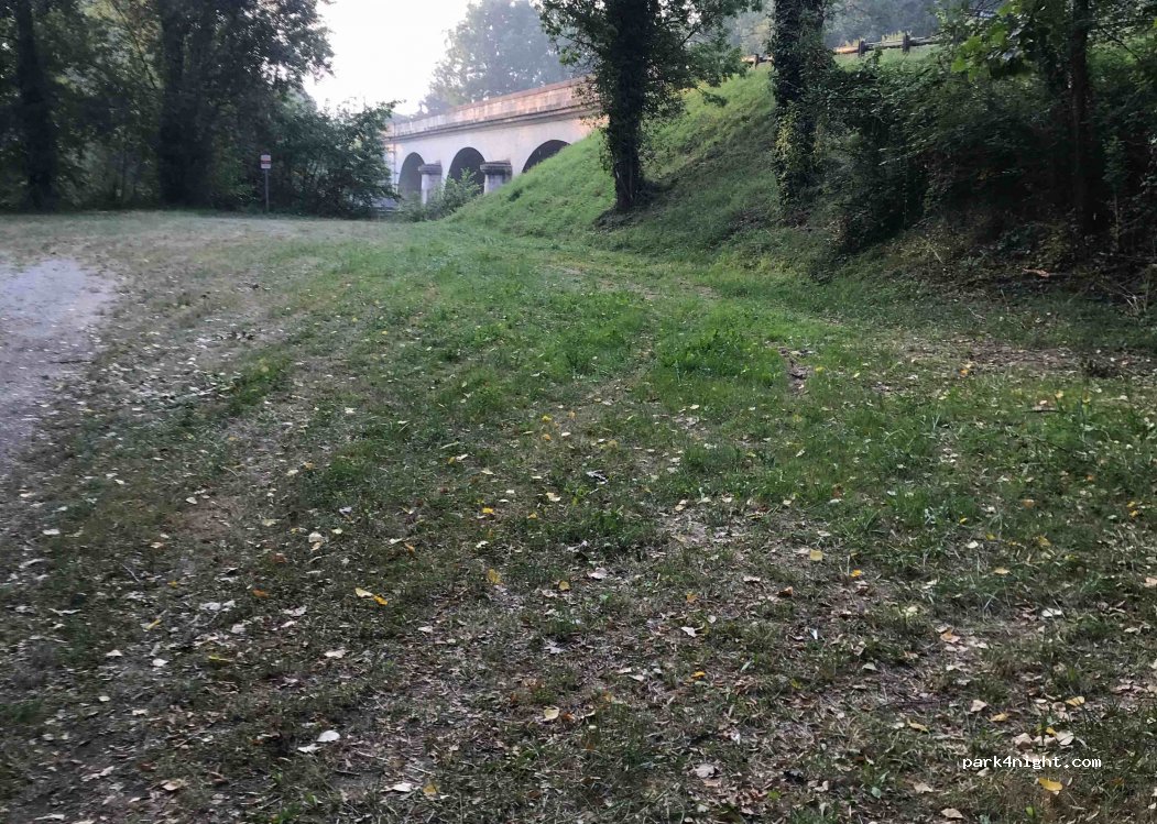 (16460) Mouton - 1 Rue des 3 Villages — foto