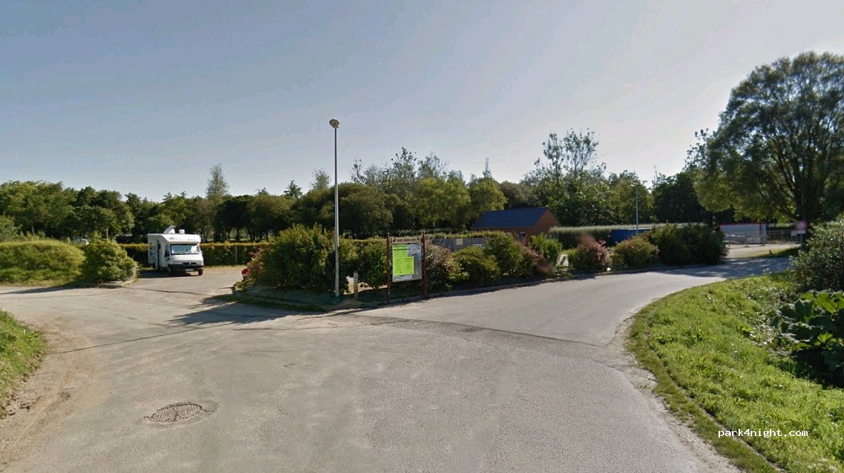 CAMPING MUNICIPAL LOKOURNAN — foto