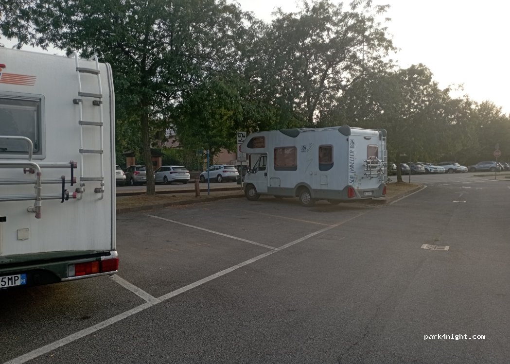 (24047) Treviglio - 1 Via Ai Malgari — foto 3