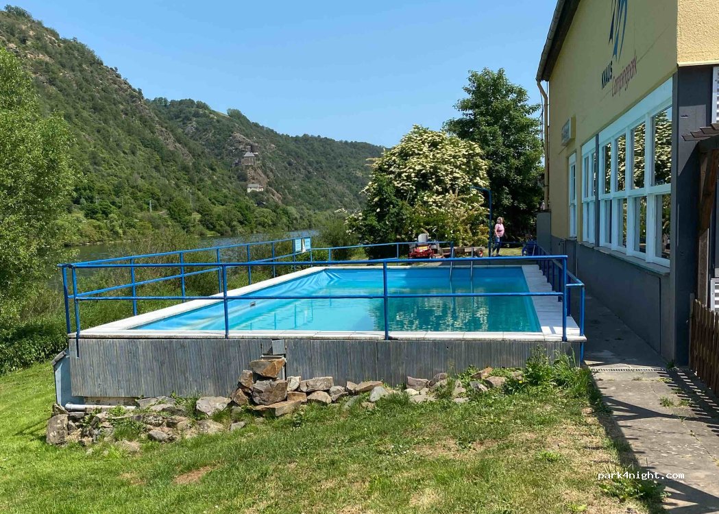 Knaus Camping Park Mosel / castles — foto 3