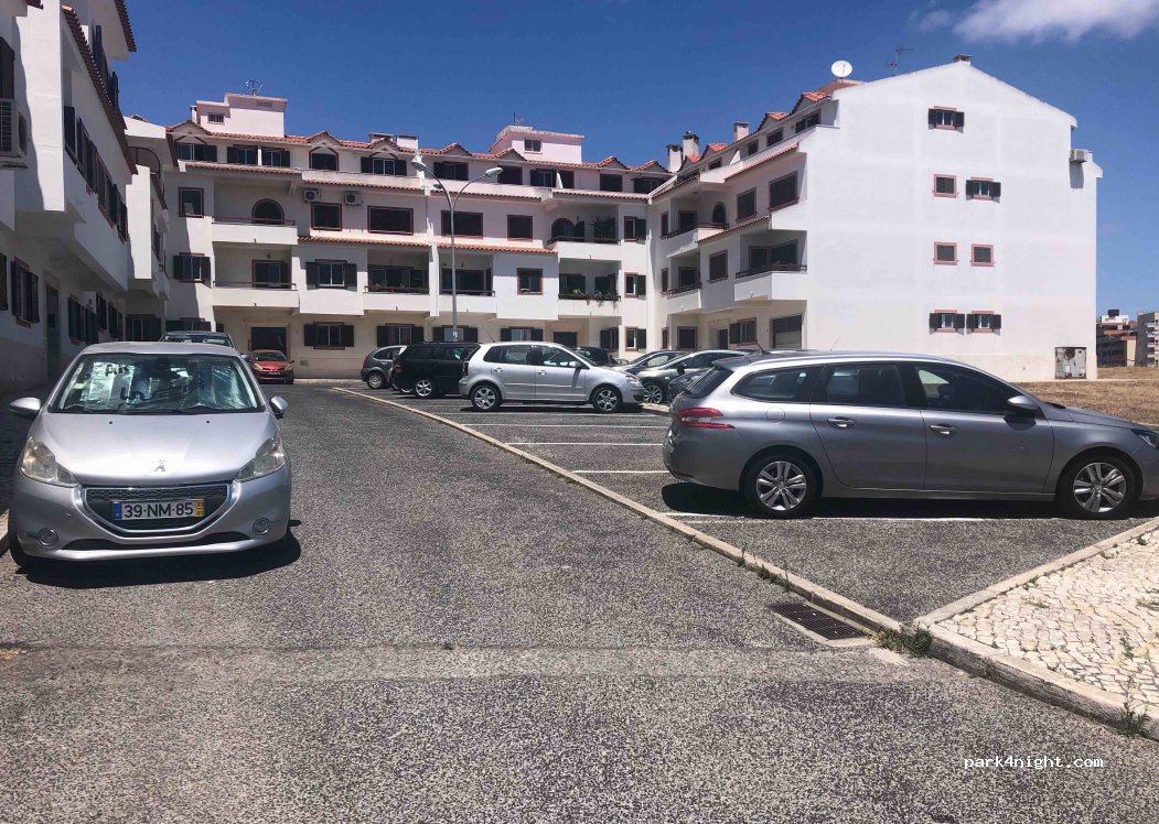 (2780-310) Oeiras - 17 Praceta Areais — foto