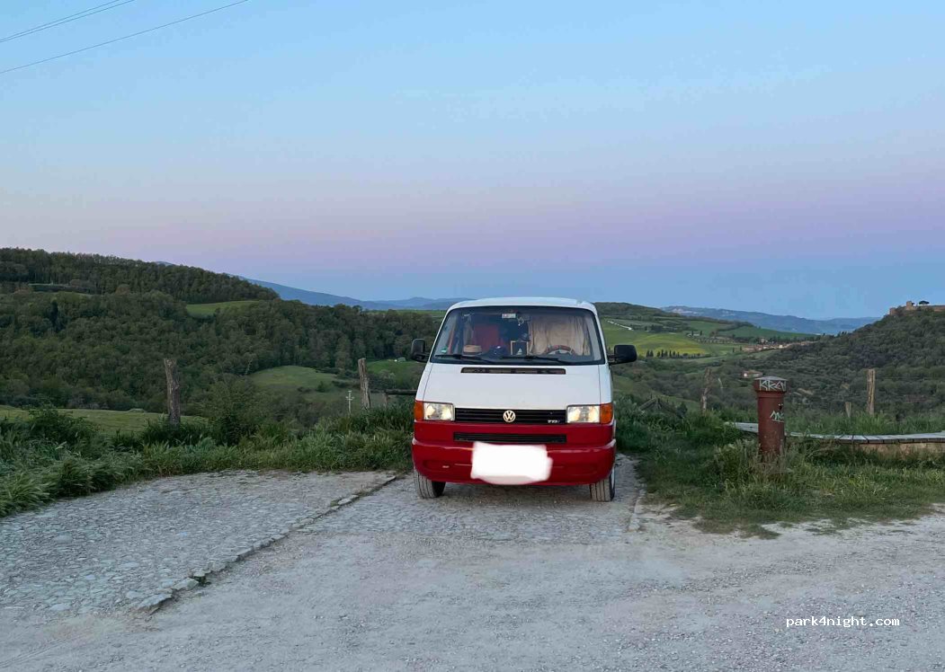 (53026) Monticchiello - Unnamed Road — foto