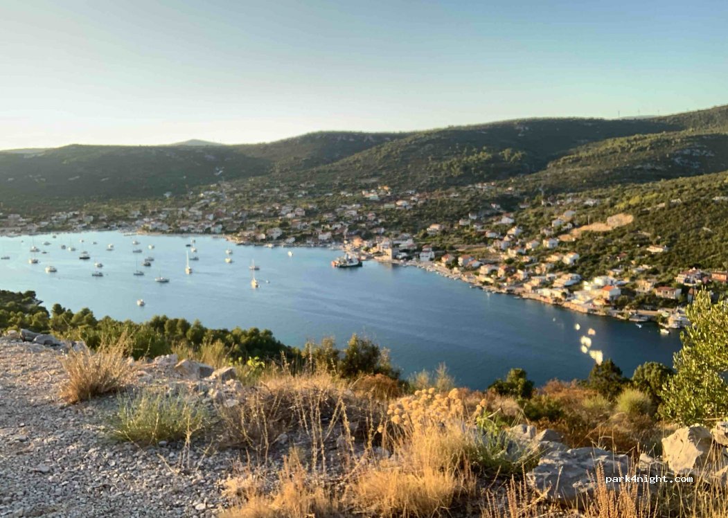 (21226) Vinišće - — foto 4
