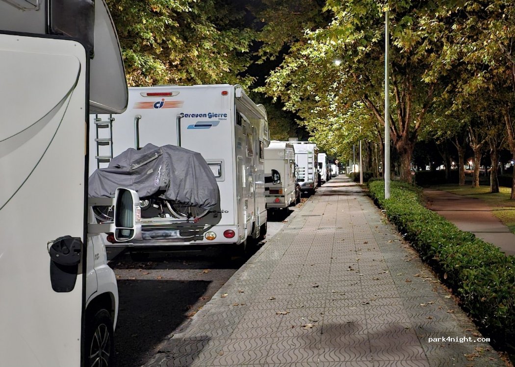 (36002) Pontevedra - 76 Avenida de Bos Aires — foto 2