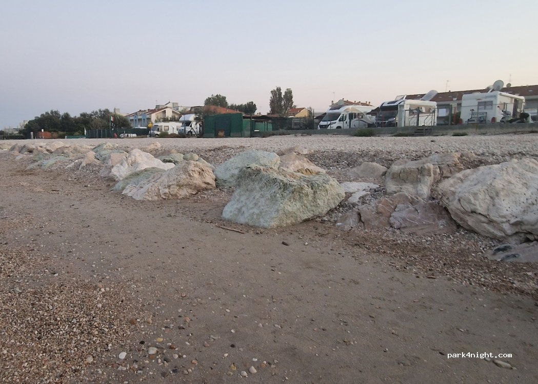 (61032) Fano - 35 Via Fratelli Zuccari — foto 3