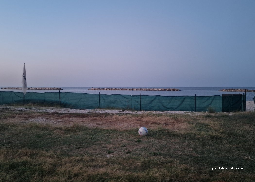 (61032) Fano - 35 Via Fratelli Zuccari — foto 4