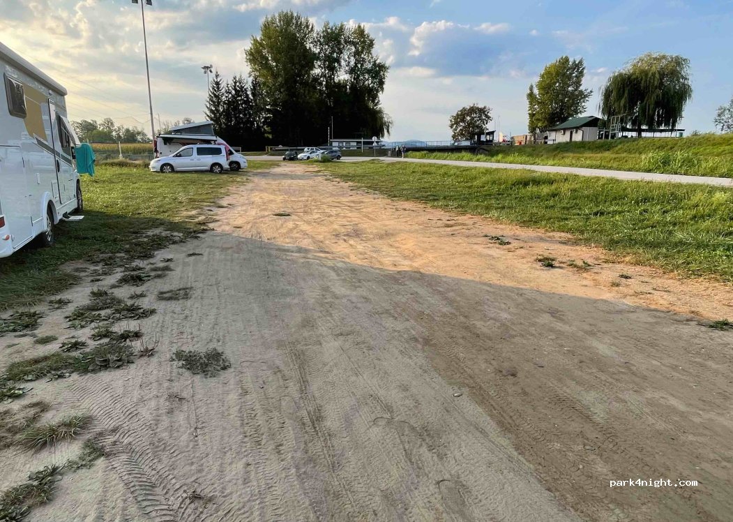 (2250) Ptuj - 19 K Jezeru — foto 4