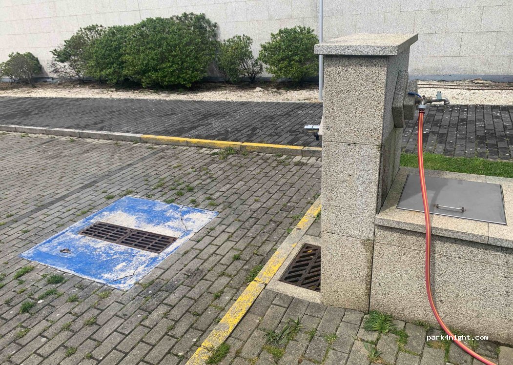 (15110) Ponteceso - 51 Avenida Bergantiños — foto 3