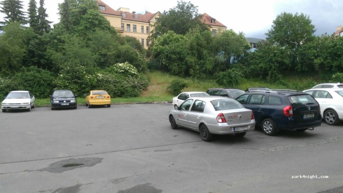(140 00) Prague - 2 U Jedličkova ústavu — foto