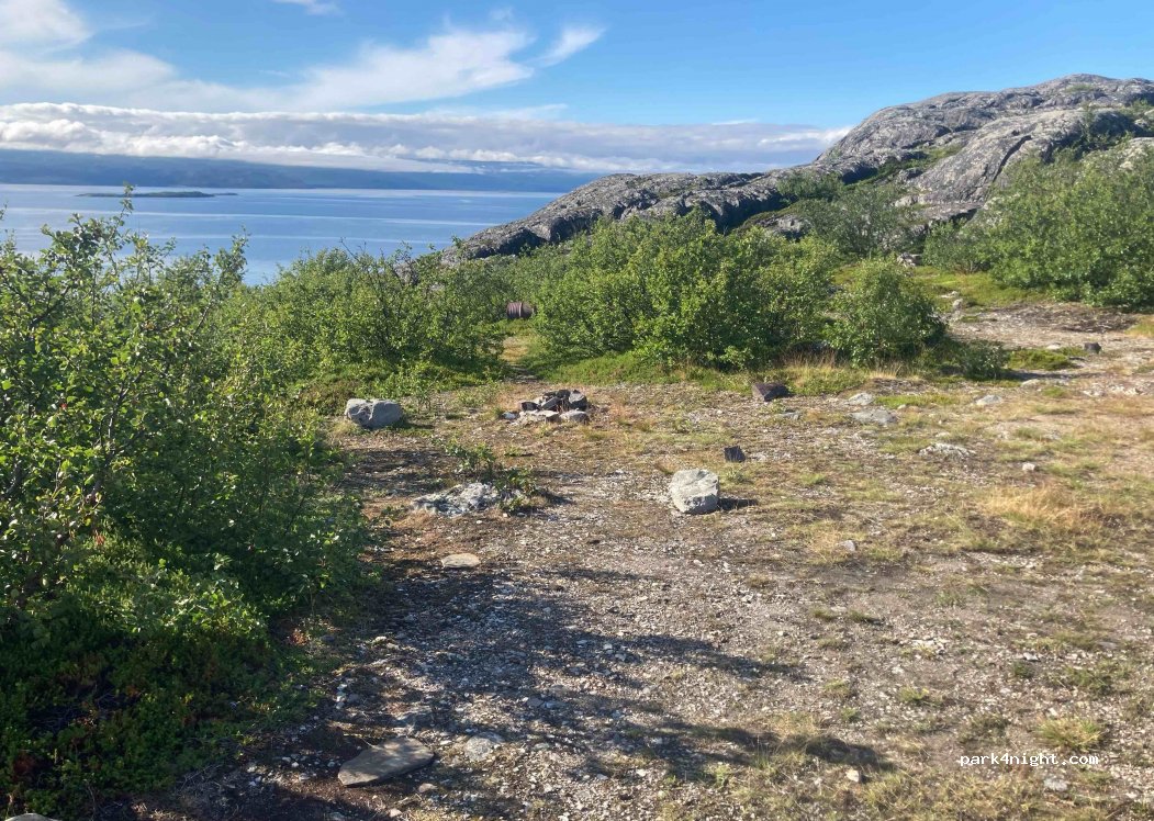 (9742) Laksefjordbotn - Fv98 — foto