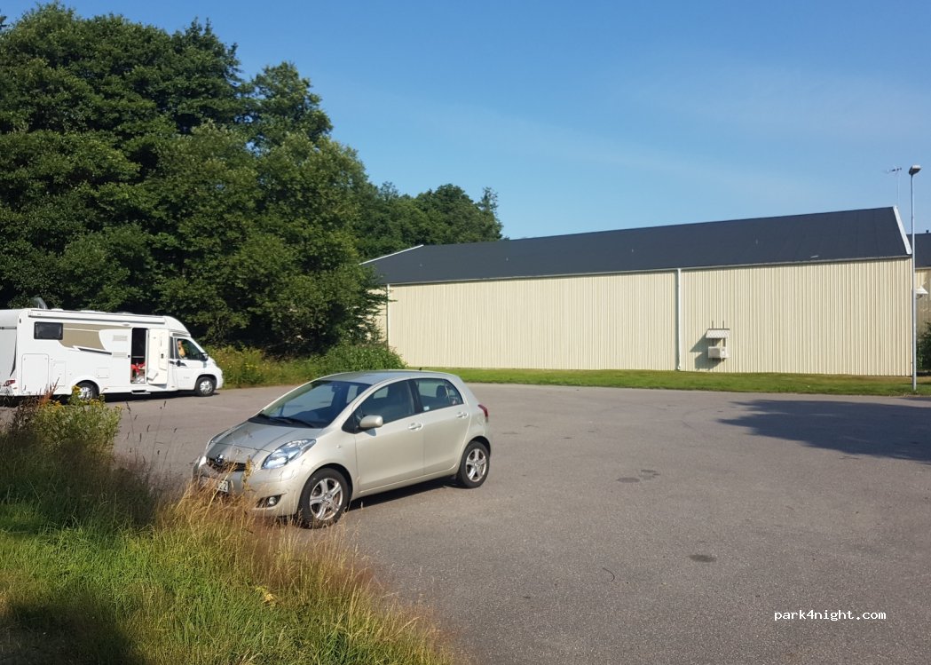 (438 36) Landvetter - 3 Kyrkvägen — foto