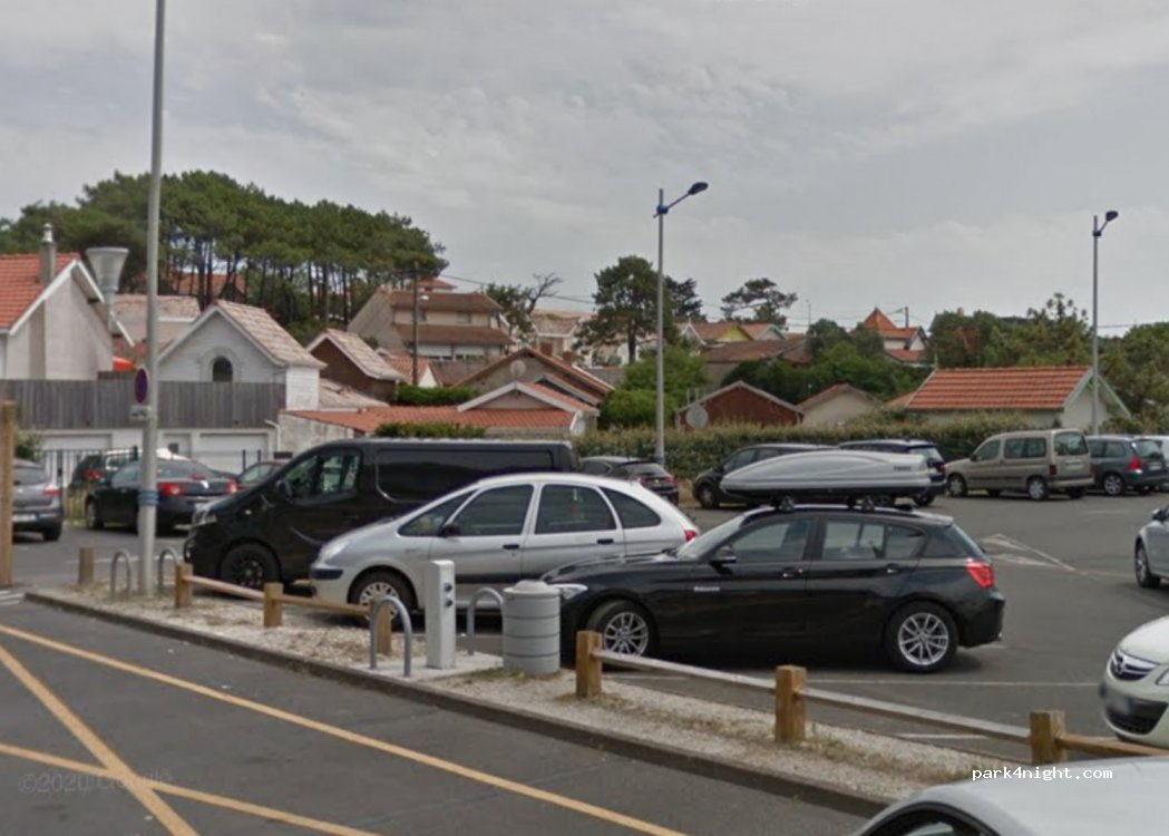 (33680) Lacanau - 1 Avenue de l'Adjudant Guittard — foto