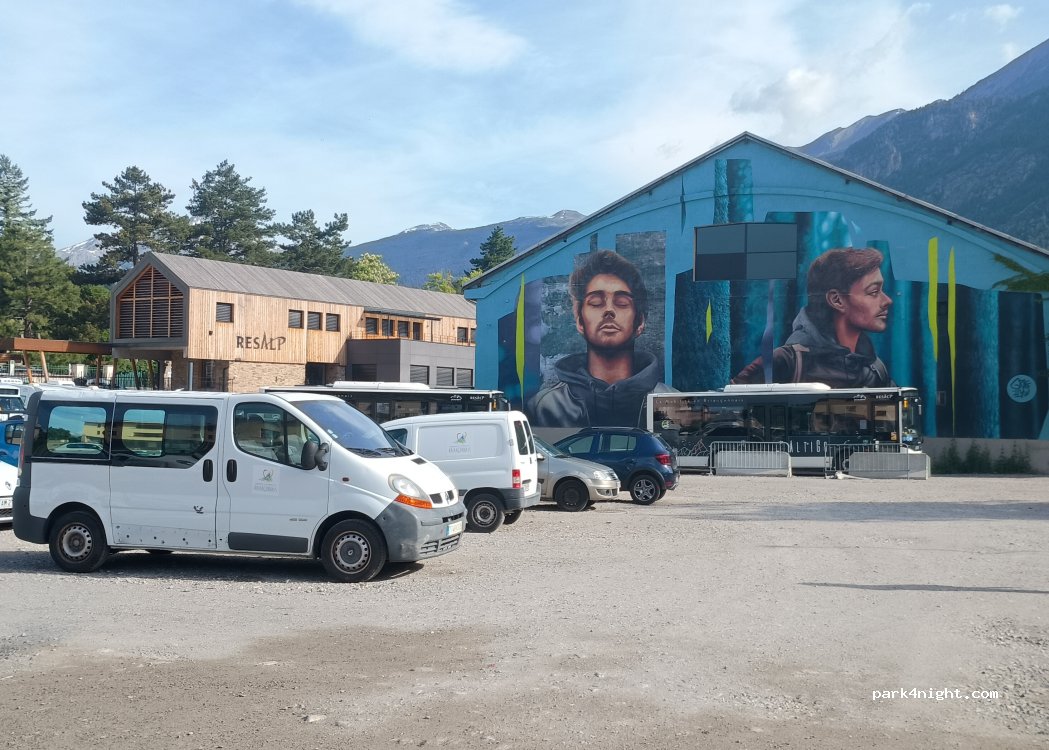 (05100) Briançon - 48 Rue Pasteur — foto 3