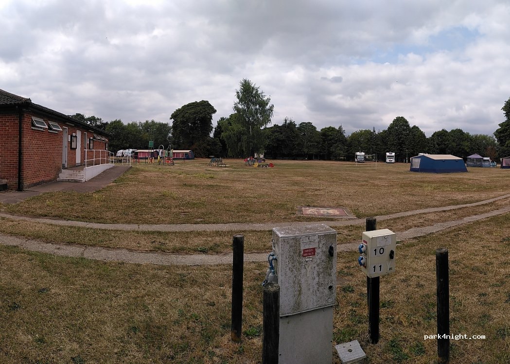 Laleham Camping Club — foto 2