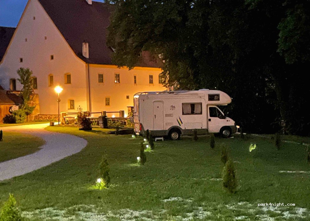 Wohnmobilstellplatz Stampfermühle Berching — foto