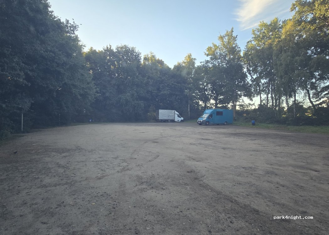 (21220) Seevetal - Unnamed Road — foto 4