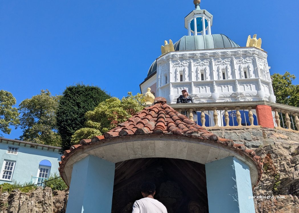 (LL48 6ET) Portmeirion - Unnamed Road — foto 3