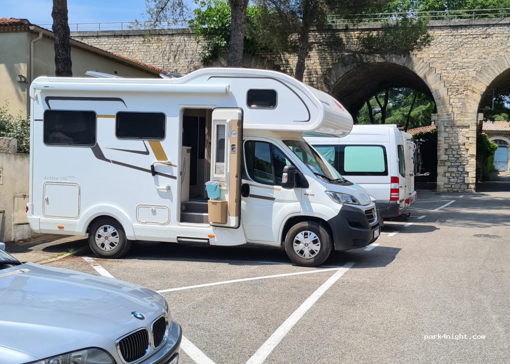 (30000) Nîmes - 120 Chemin de Russan — foto 3