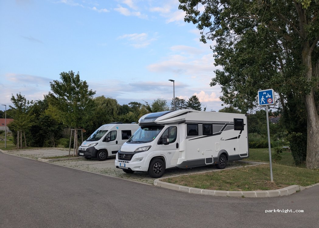 Aire de camping-car Wiwersheim — foto 5