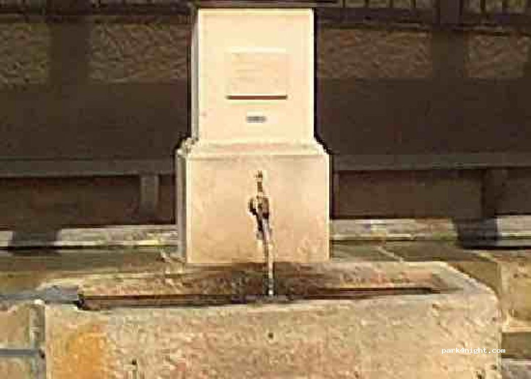(88140) Bulgnéville - 105 Place de la Fontaine Marant — foto