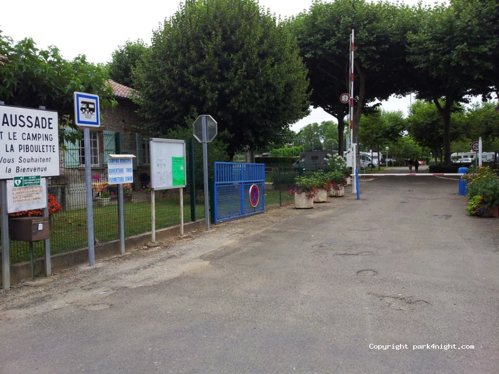 Camping municipal La Piboulette — foto