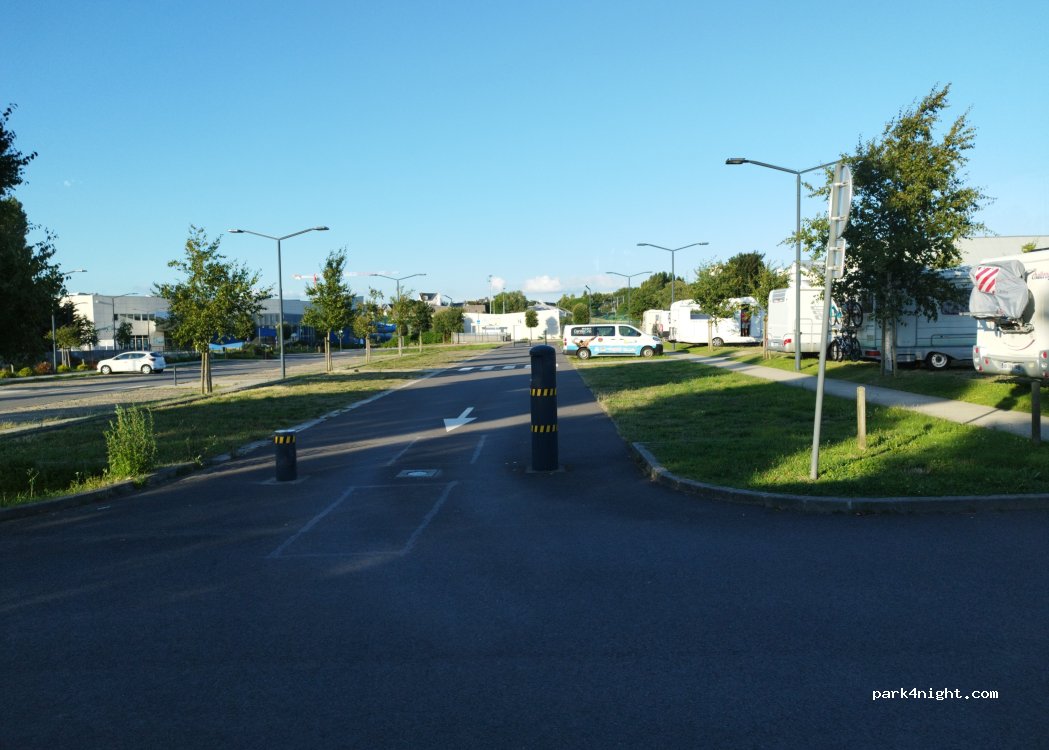 (50400) Granville - 159 Rue des Lycées — foto 3