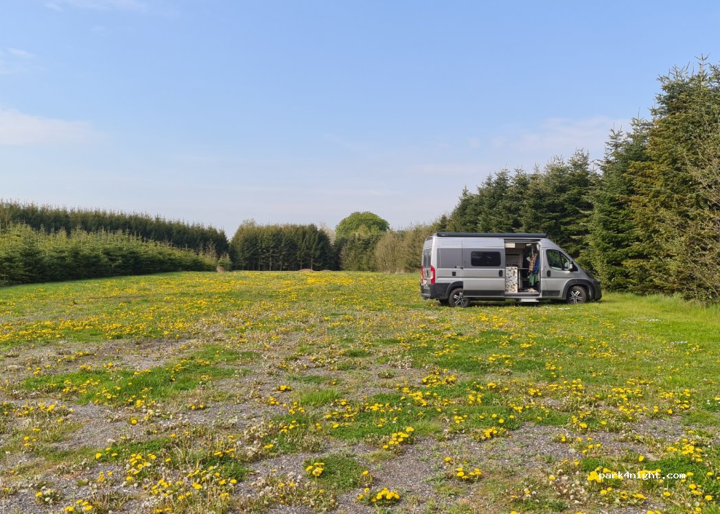 Camper Parkering Panzermuseum East — foto 3