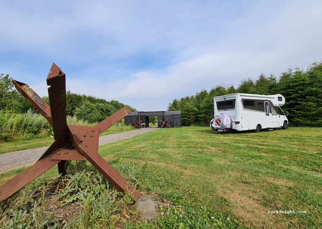 Camper Parkering Panzermuseum East — foto 4