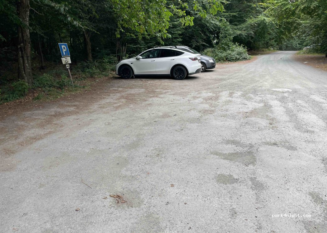 (4870) Fevik - Unnamed Road — foto