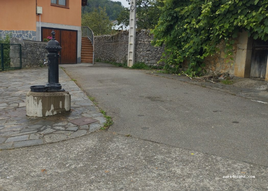 (33556) Avín - 53 Lugar Pedroso — foto