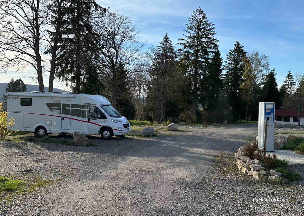 Wohnmobilstellplatz Feriendorf Grafenhausen — foto
