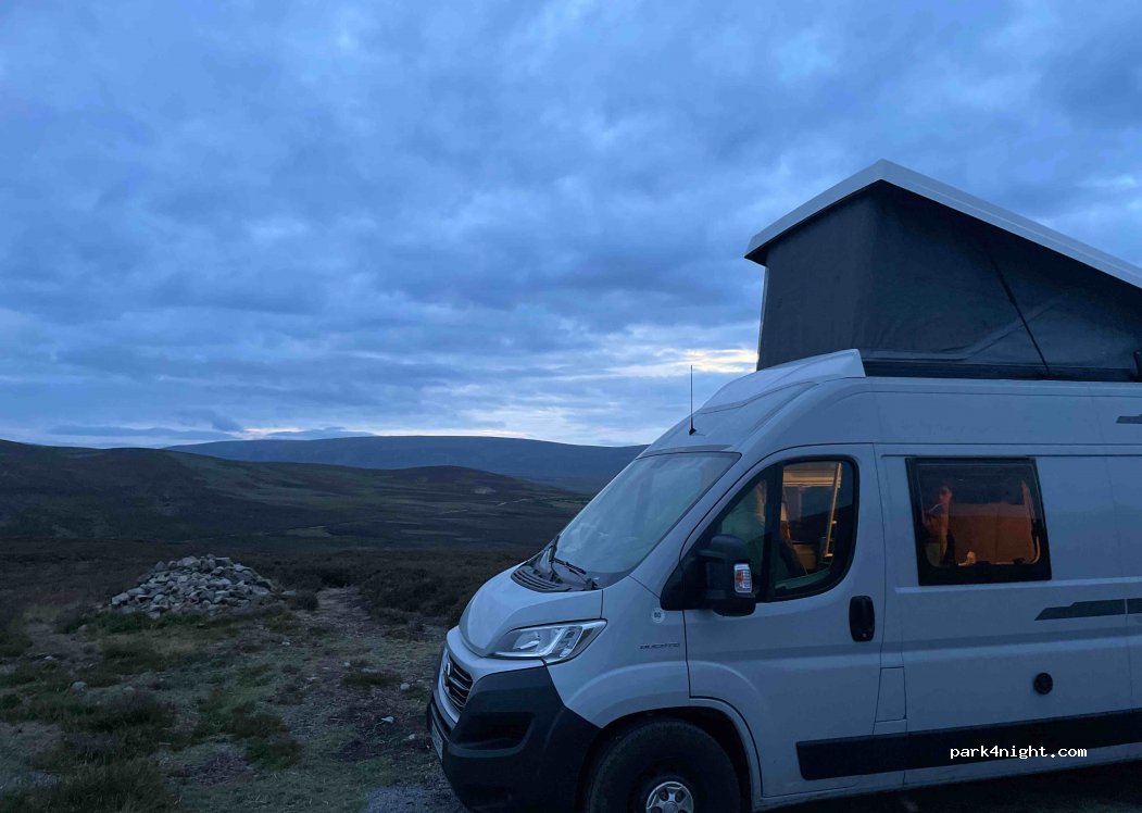 (AB35) Ballater - B976 — foto