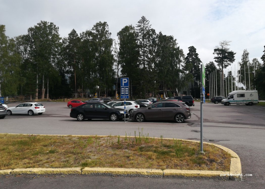 (02150) Espoo - 2 Luolamiehentie — foto
