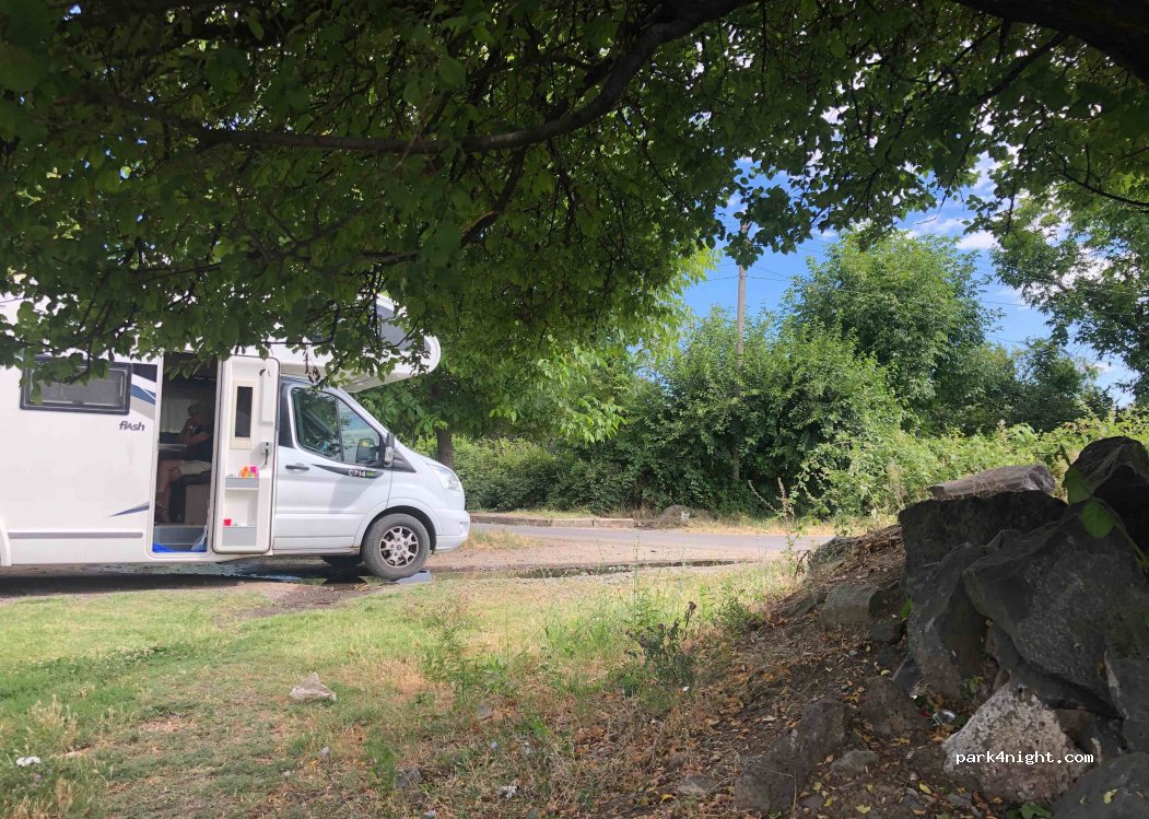 (CHW2+HC) Bolnisi - Unnamed Road — foto