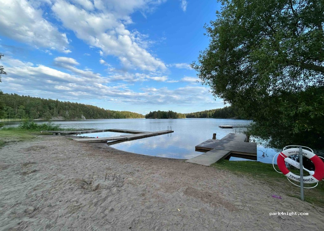 (132 36) Saltsjö-boo - 29B Velamsundsvägen — foto