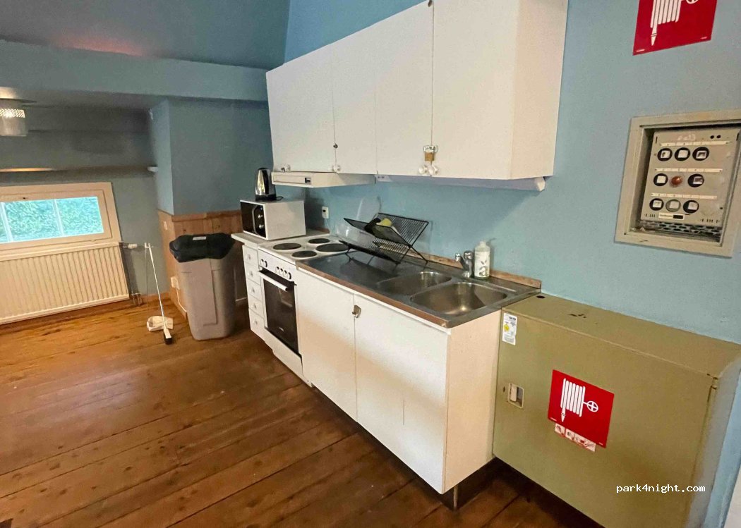 (132 36) Saltsjö-boo - 29B Velamsundsvägen — foto 2