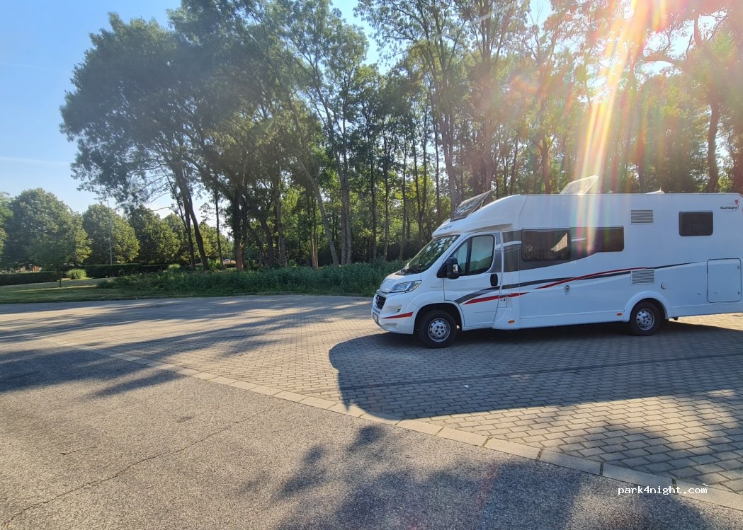 (9600) Sárvár - 1 Vadkert körút — foto