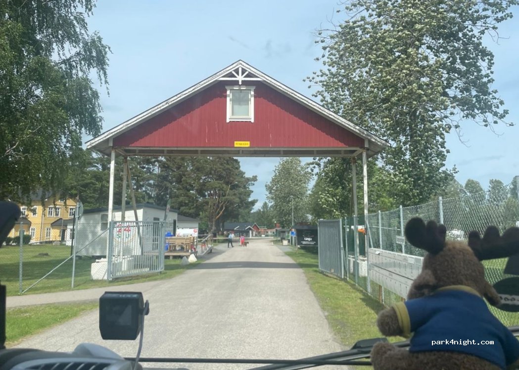 Tånga Heds Camping, Vandrarhem och Evenemang — foto