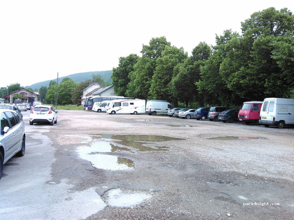(01220) Divonne-les-Bains - 90 Avenue de la Gare — foto