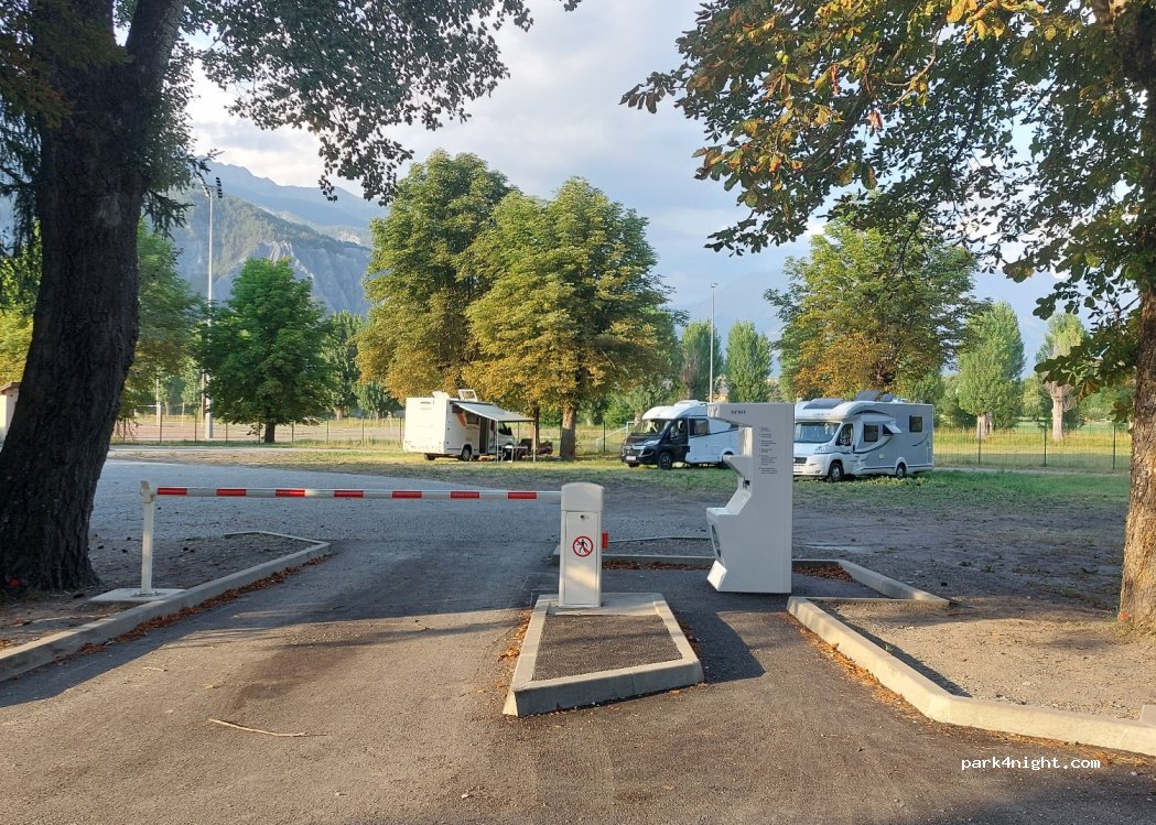 Area Sosta Camper - Barcelonette — foto